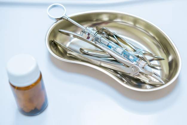Phụ nữ mang thai có nên nhổ răng & Nhổ răng uy tín TpHCM